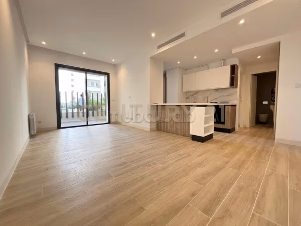 Affitto di un bellissimo appartamento a La Marsa. 3 camere da letto. Porta blindata e riscaldamento