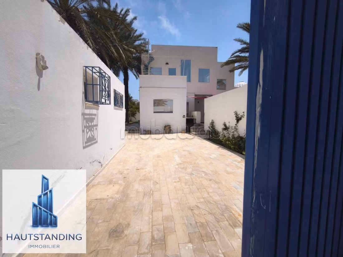 A louer Superbe Villa S4 à Skanes Monastir
