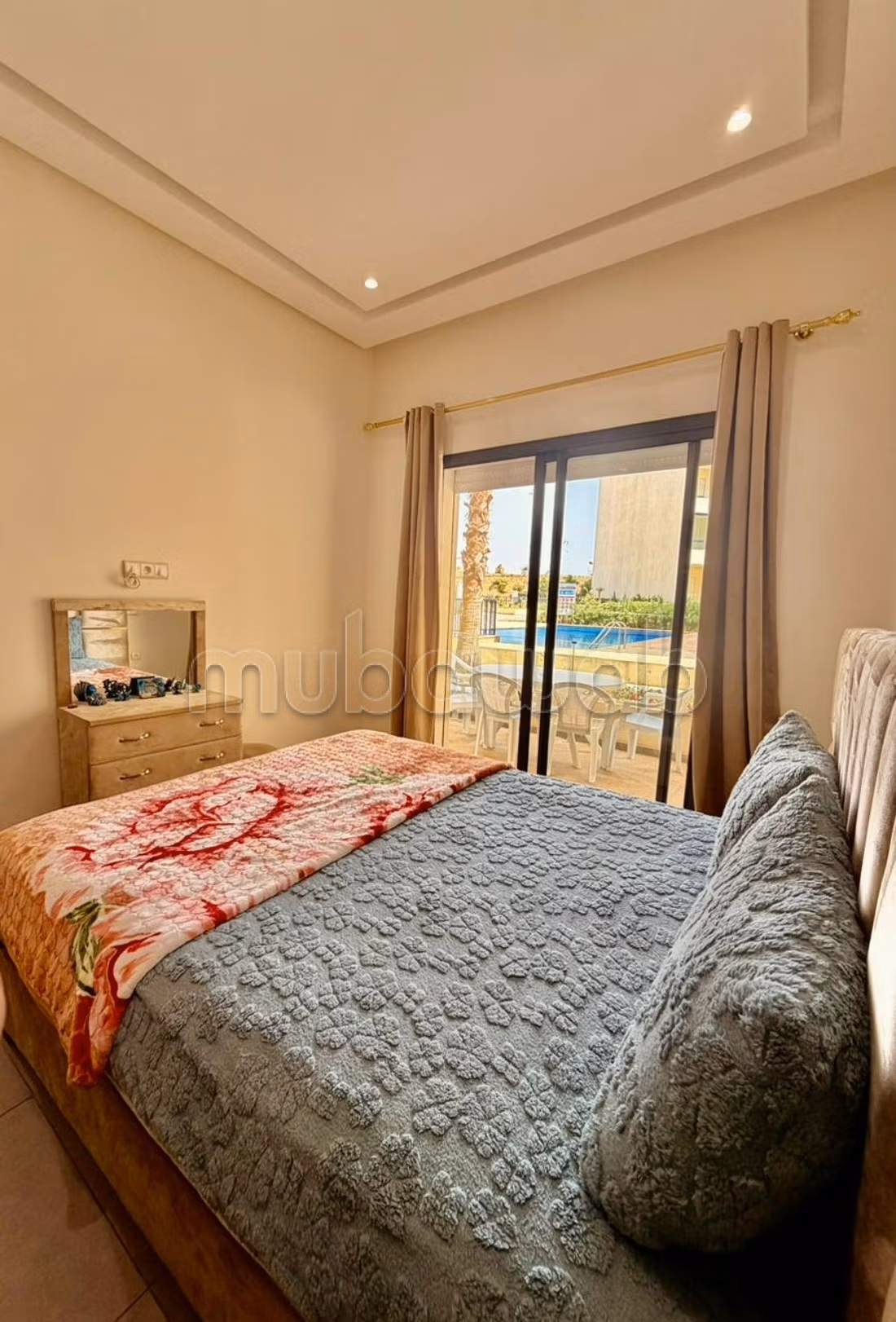 Appartement magic house a louer vue sur piscine