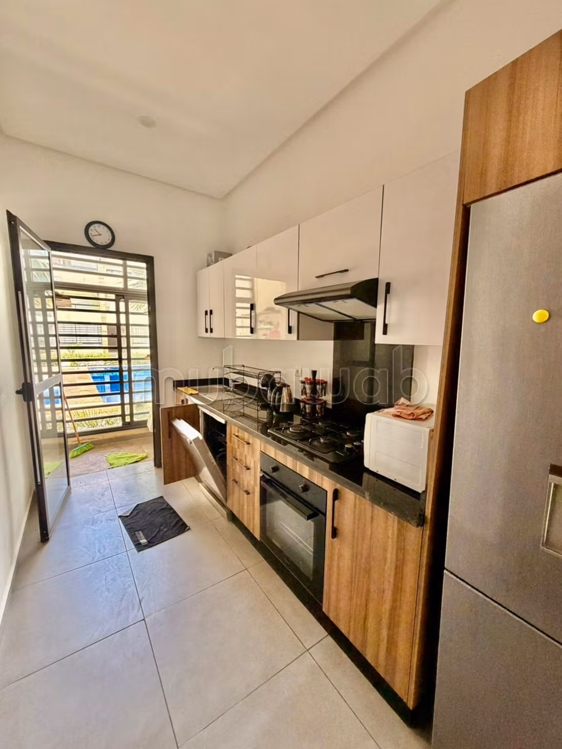 Appartement magic house a louer vue sur piscine