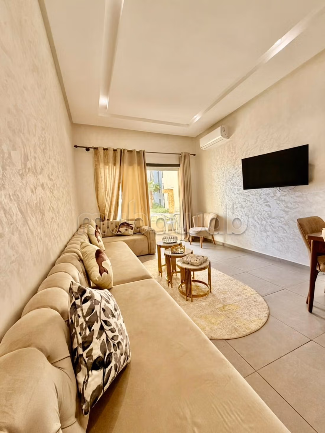Appartement magic house a louer vue sur piscine