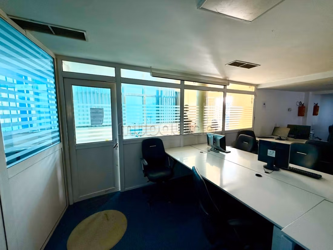 Open Space 160 m² Haut Standing – La Soukra