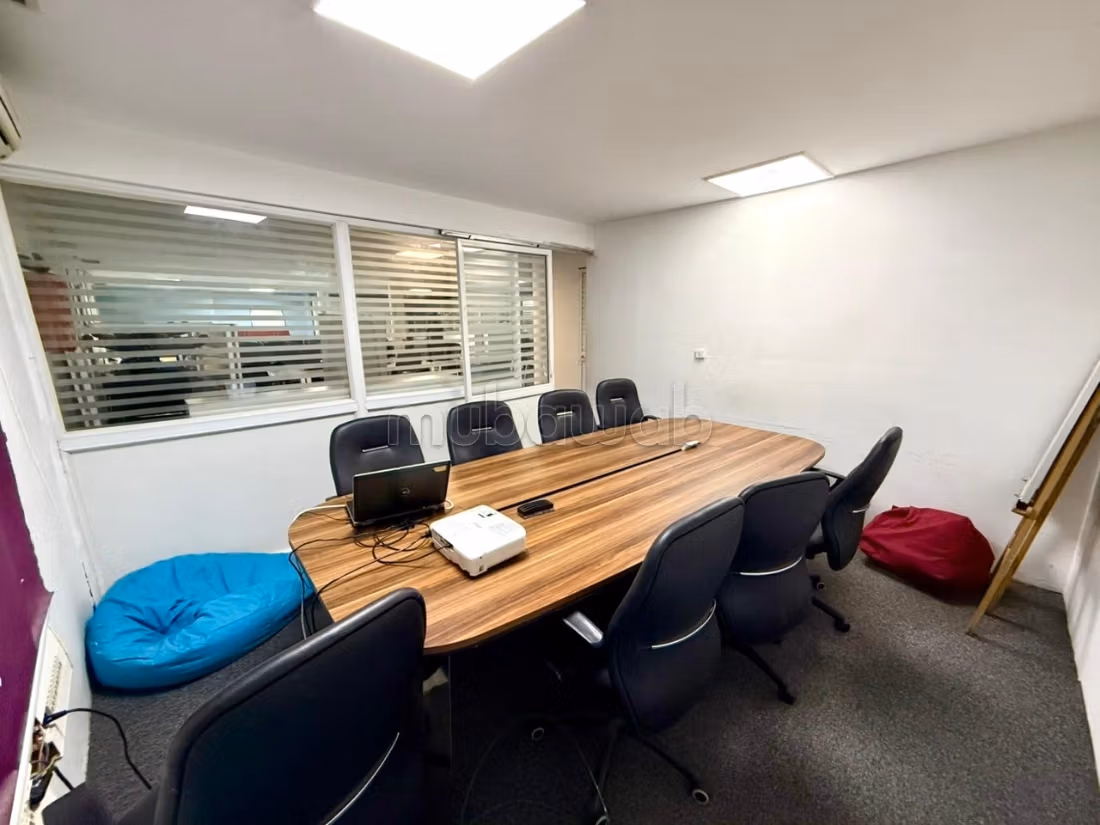 Open Space 160 m² Haut Standing – La Soukra