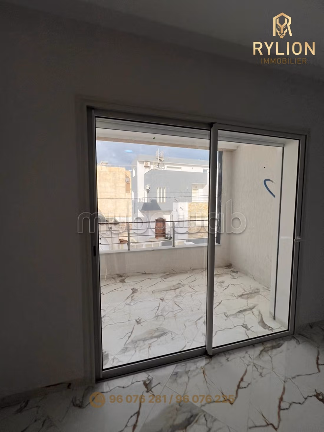Appartement a vendre 2min a la plage hamem ghzez
