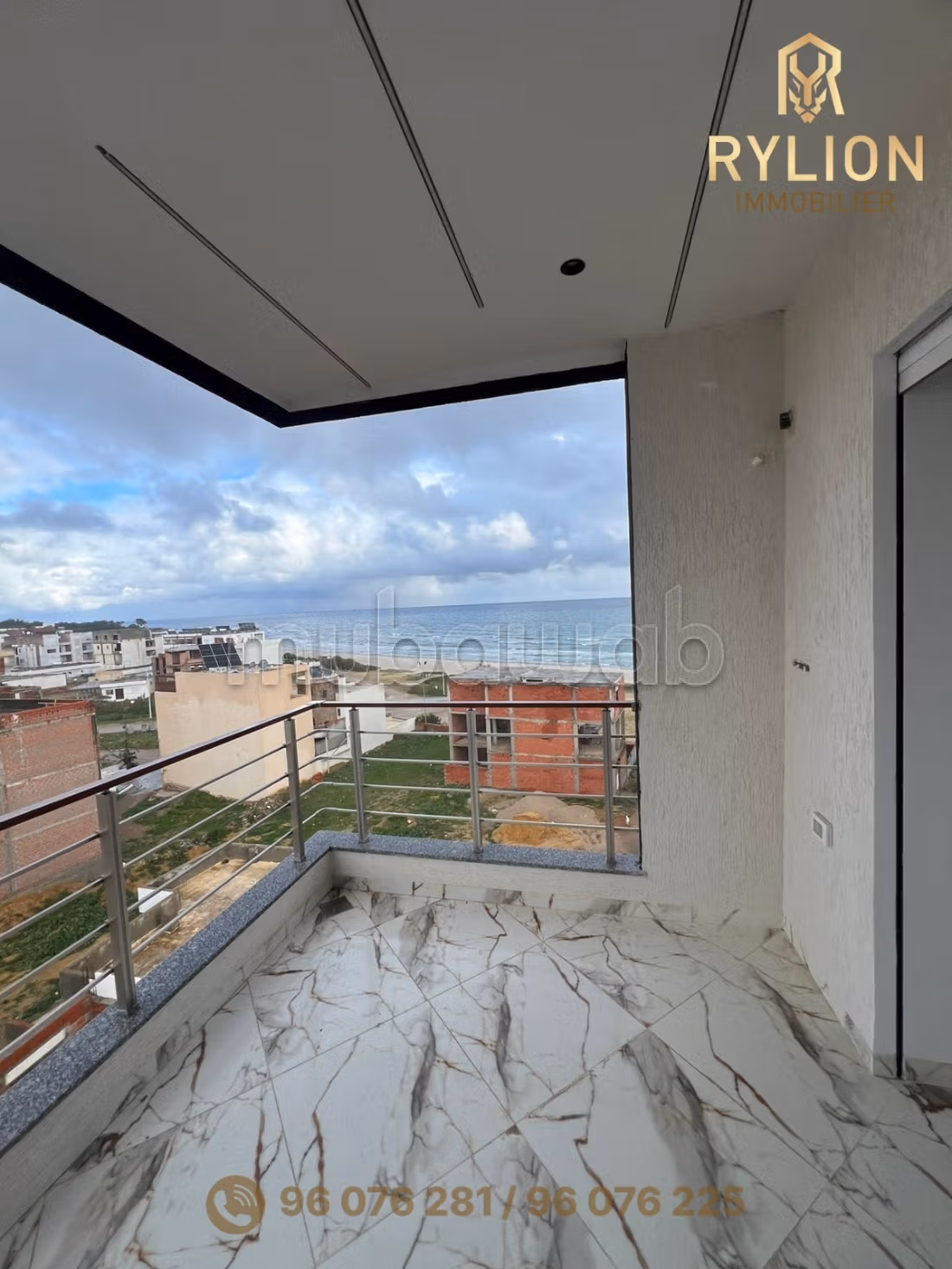 Appartement a vendre 2ème position a Zahra plage