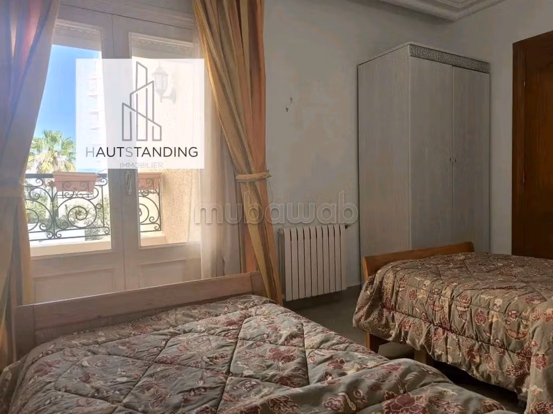 Rent an apartment. Surface area 145 m². Well furnished