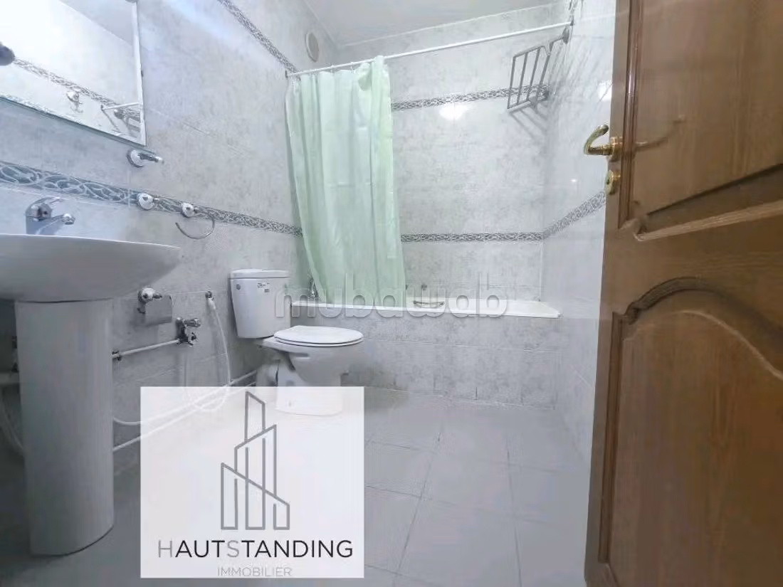 Rent an apartment. Surface area 145 m². Well furnished