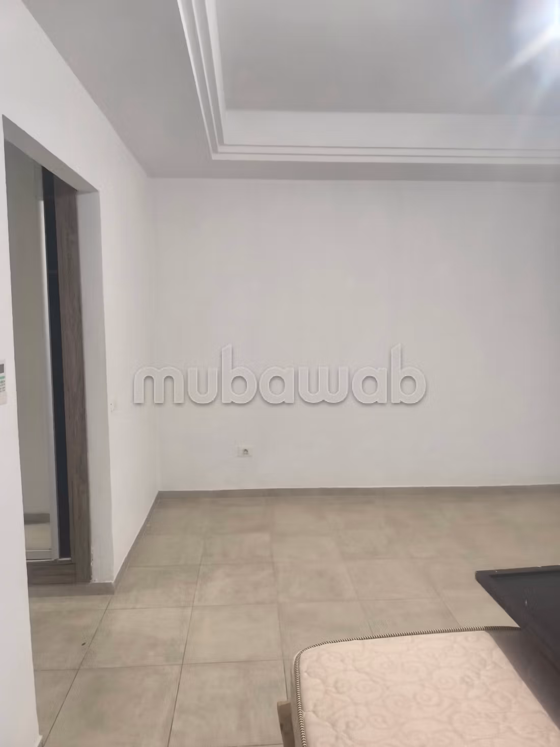 Appartement à louer à La Marsa. 2 belles chambres. Porte blindée, sécurité