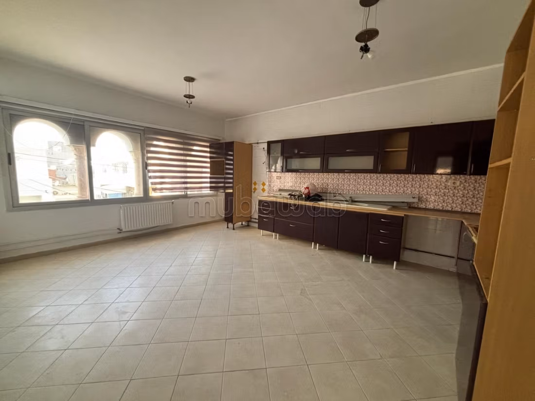 À vendre – Villa à Khzema Est