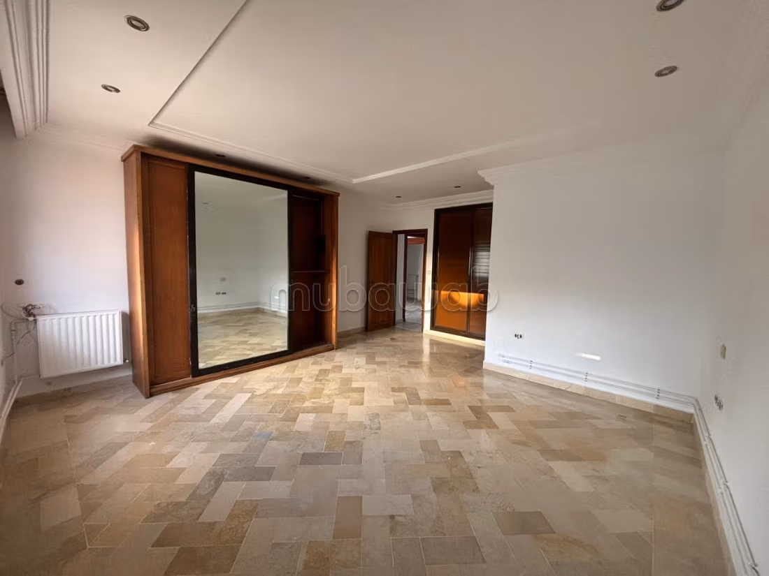 À vendre – Villa à Khzema Est