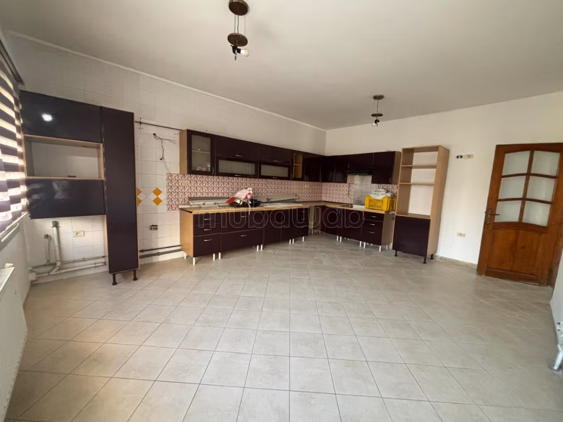 À vendre – Villa à Khzema Est