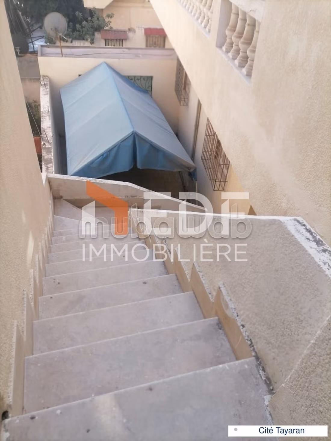Vendita villa di lusso a Bizerte. 6 locali spaziosi. Garage e terrazzo