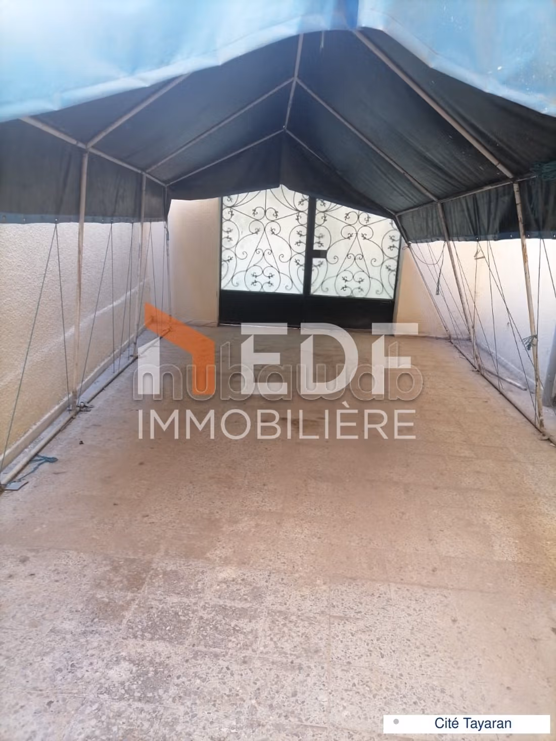 Vendita villa di lusso a Bizerte. 6 locali spaziosi. Garage e terrazzo