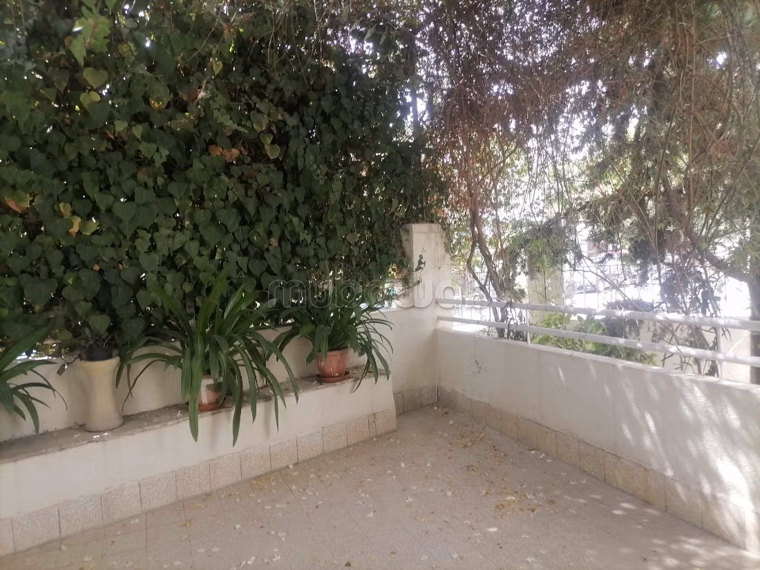 Une villa de standing R1 au centre ville tunis