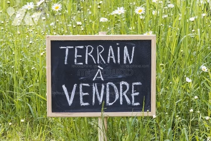 À vendre: terrain constructible à Ksar Hellal