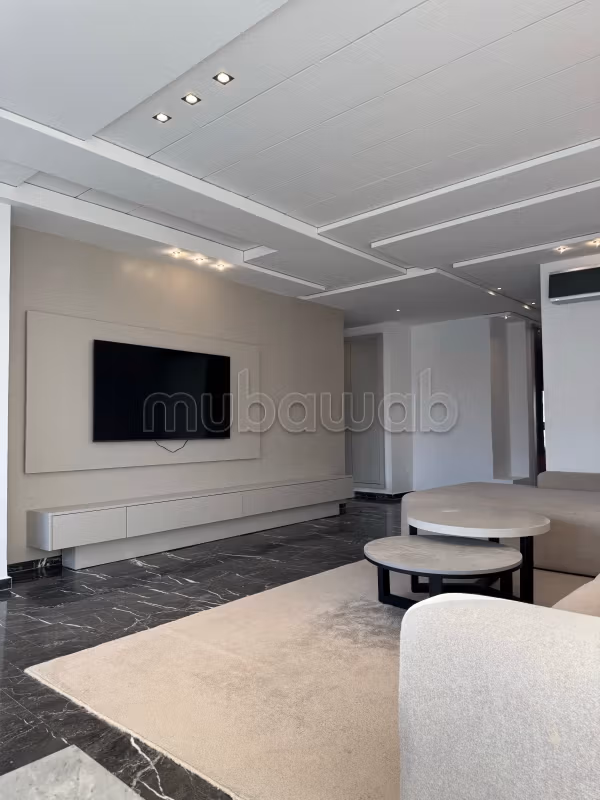 Appartementen huren in De La Plage. 3 Kamers. Gemeubileerd