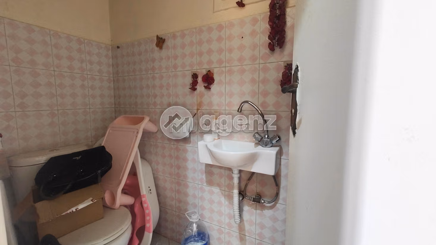 Bonito piso en venta en Alsace Lorraine. 2 bonitas habitaciones. Sin ascensor