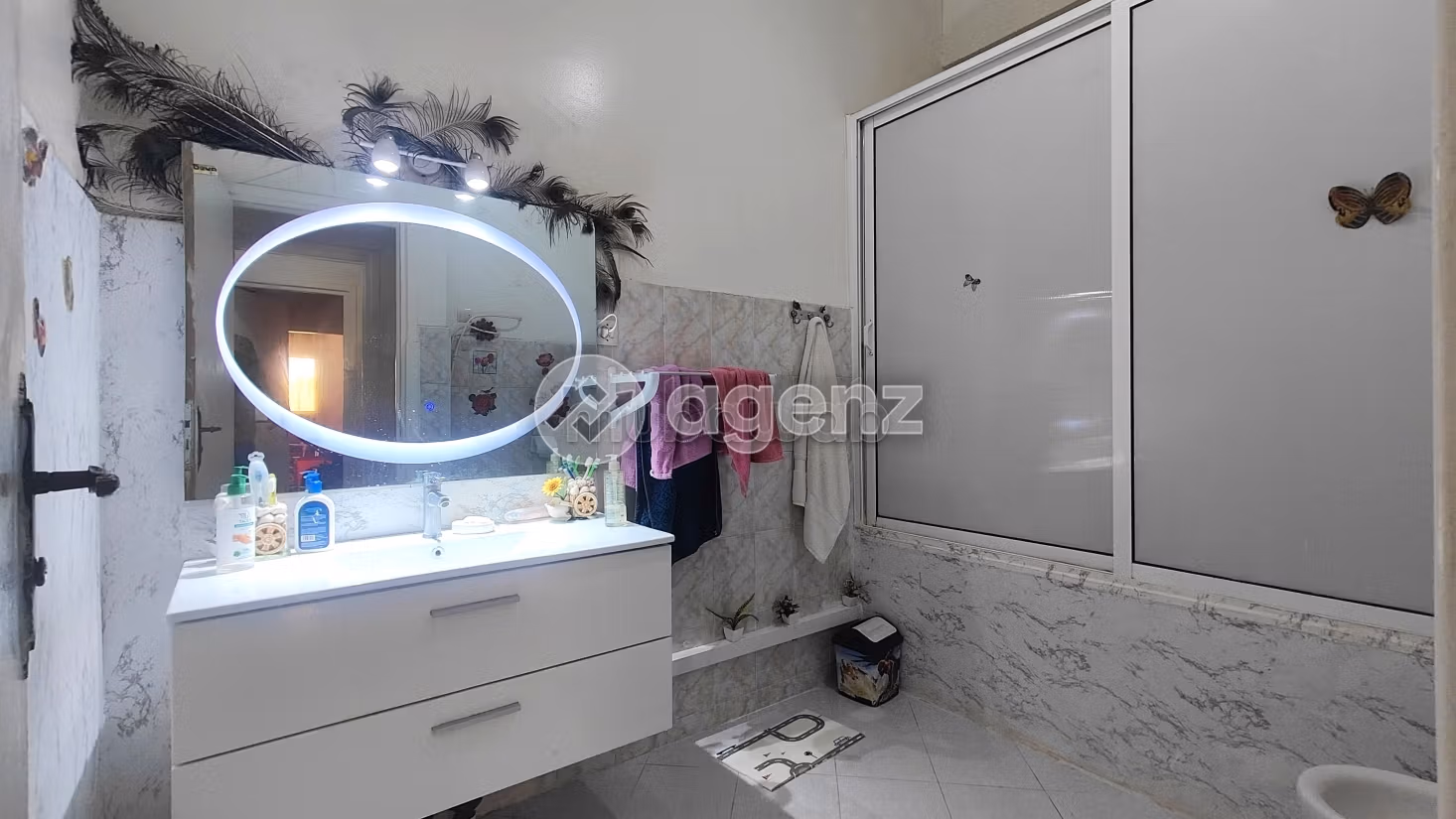 Bonito piso en venta en Alsace Lorraine. 2 bonitas habitaciones. Sin ascensor