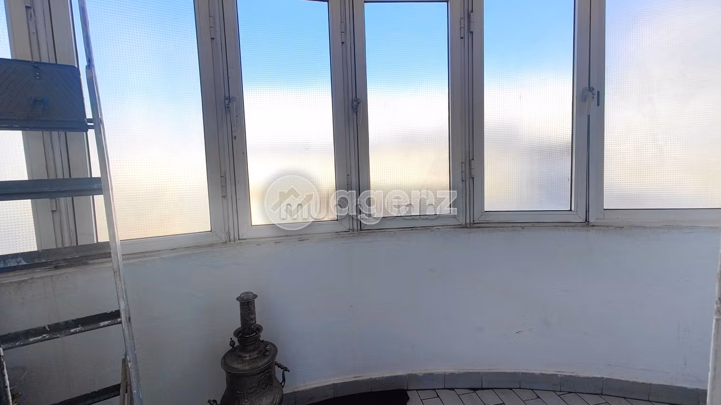 Bonito piso en venta en Alsace Lorraine. 2 bonitas habitaciones. Sin ascensor