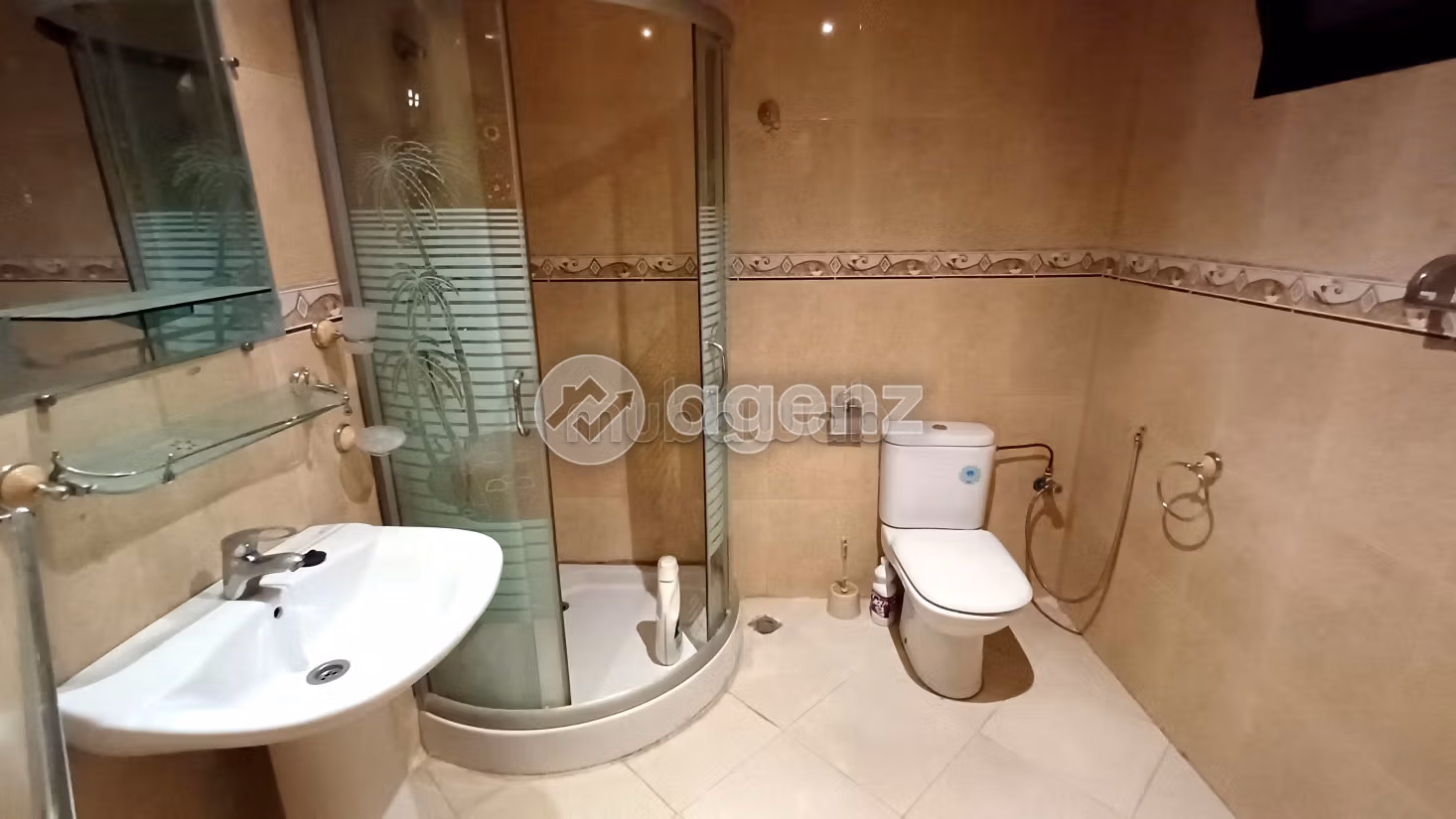Kopen: appartementen in Hamria. 3 Kamers. Lift en parkeerplaats