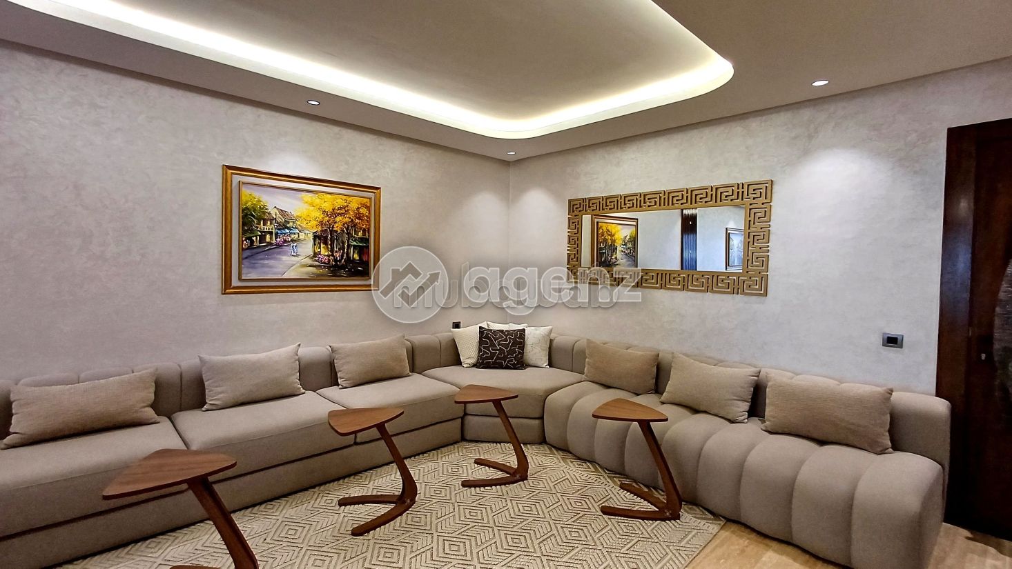 Piso en venta. 2 dormitorios. Terraza y ascensor