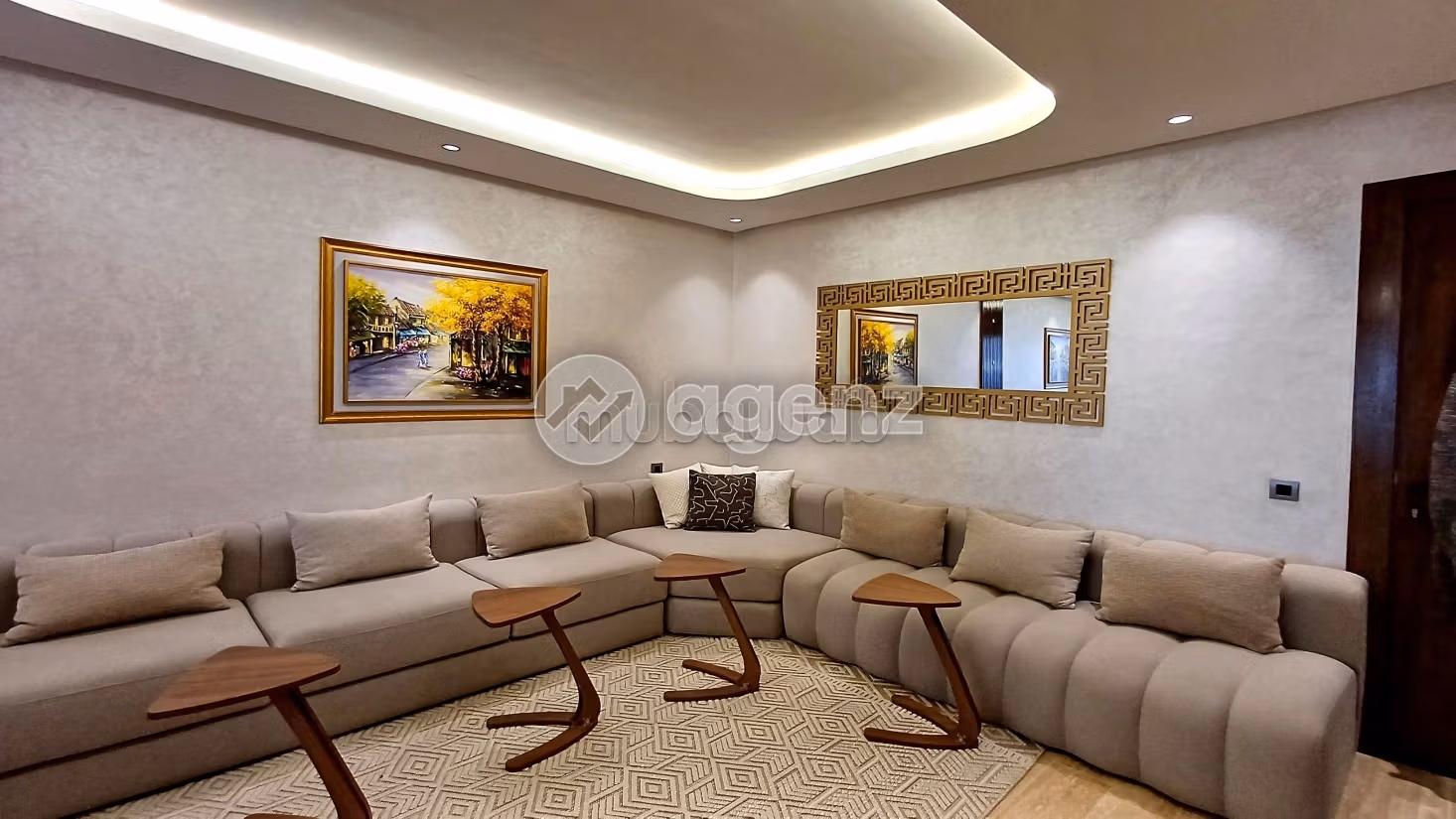 Piso en venta. 2 dormitorios. Terraza y ascensor