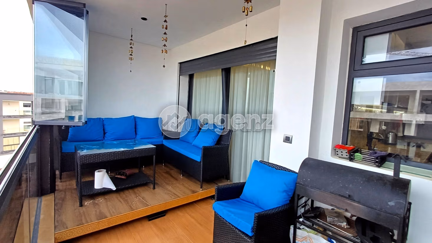 Piso en venta. 2 dormitorios. Terraza y ascensor