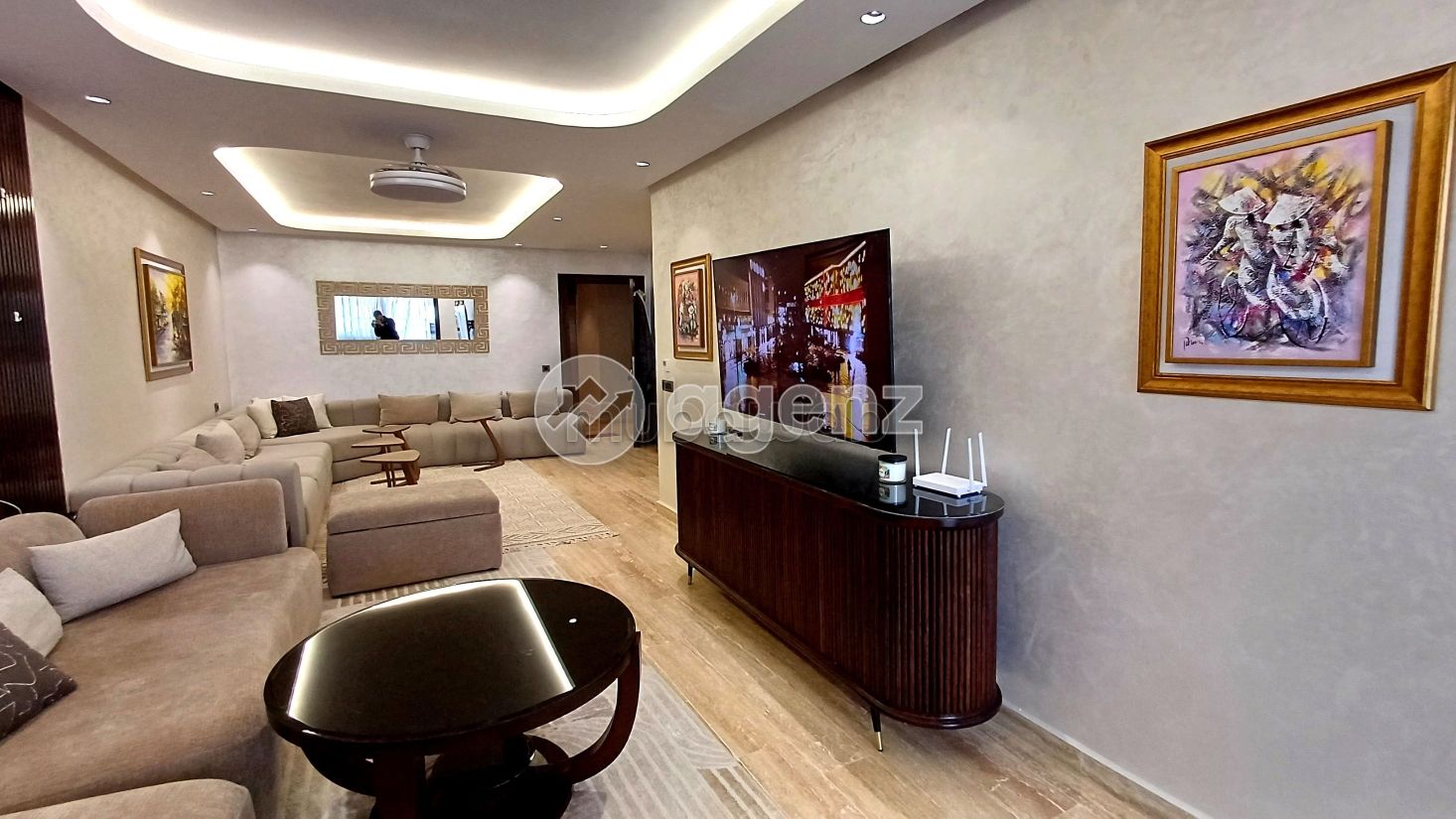 Piso en venta. 2 dormitorios. Terraza y ascensor