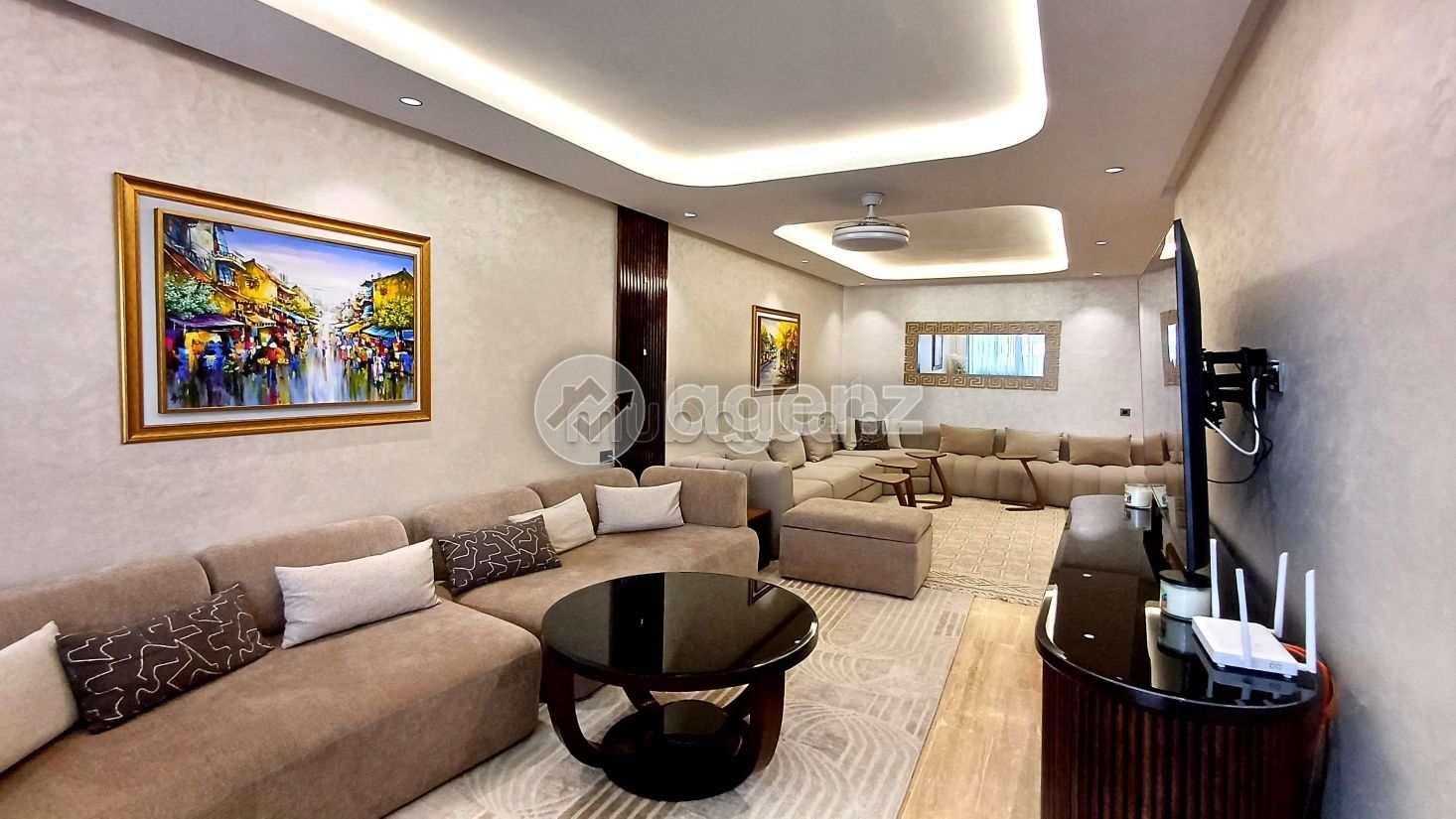 Piso en venta. 2 dormitorios. Terraza y ascensor