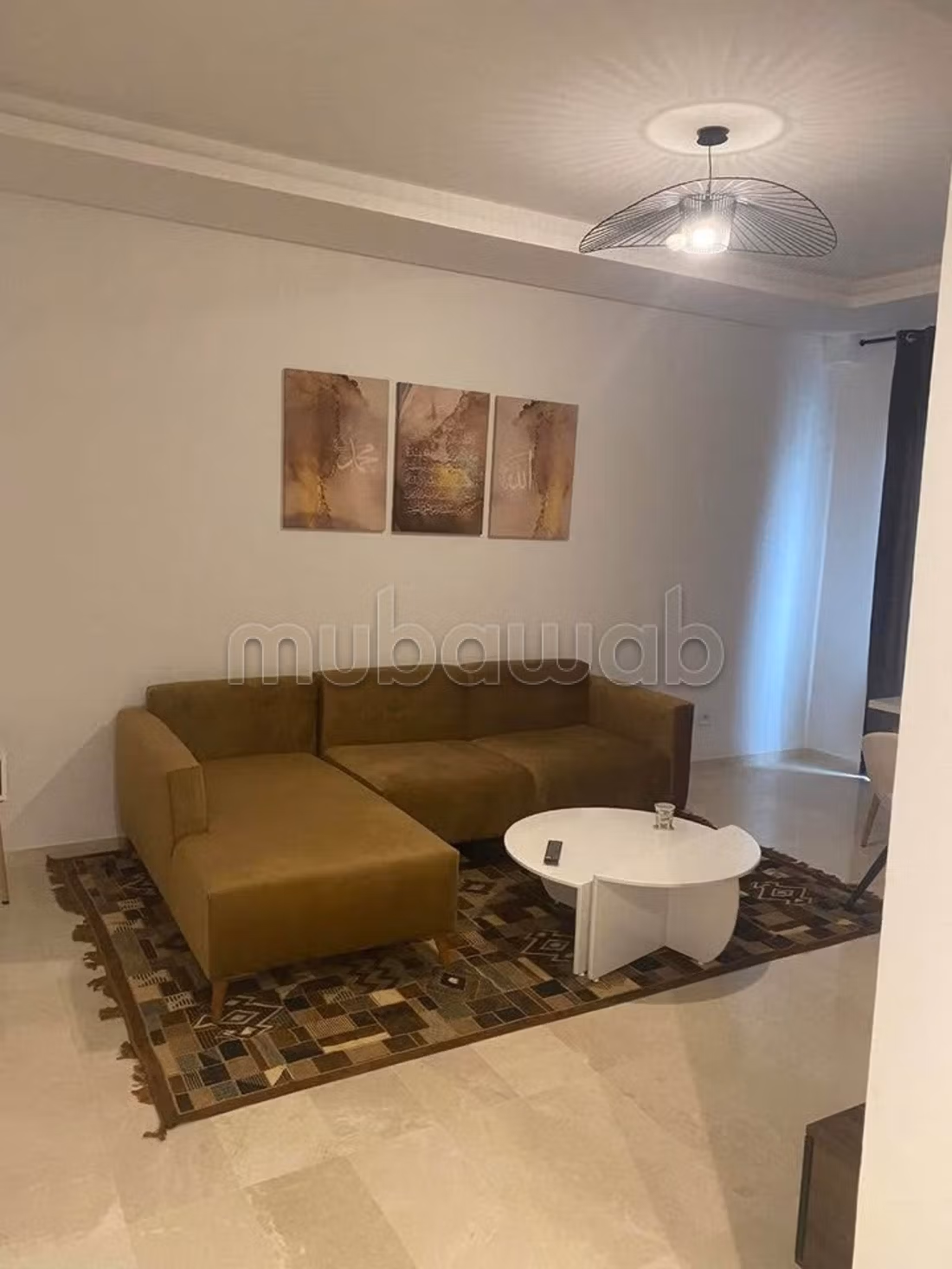 Appartamento da acquistare a Ain Zaghouan. 1 bella camera da letto. Arredato