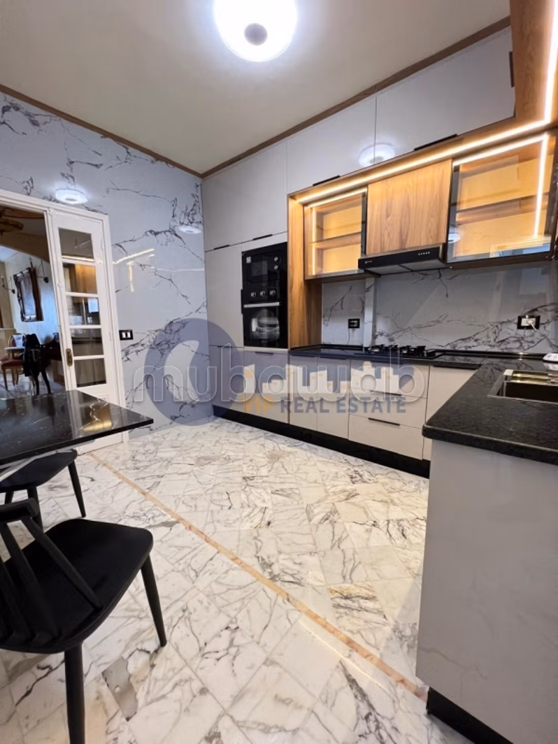 A vendre un Duplex s3 a la marsa avec terrasse