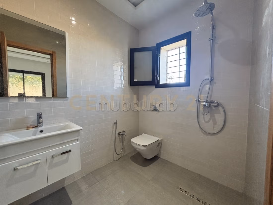 Luxury Villa for rent in La Soukra. Area of 230 m². Carpark and terrace