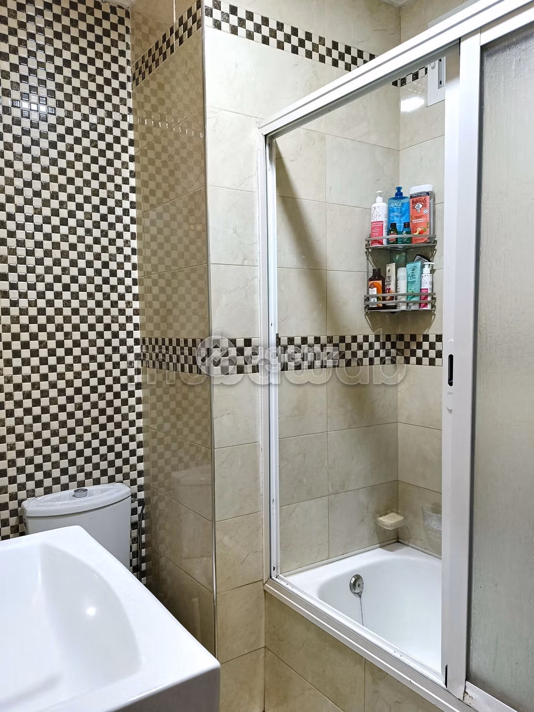 Vendita appartamento a Ain Borja. 2 camere da letto. Ammobiliato