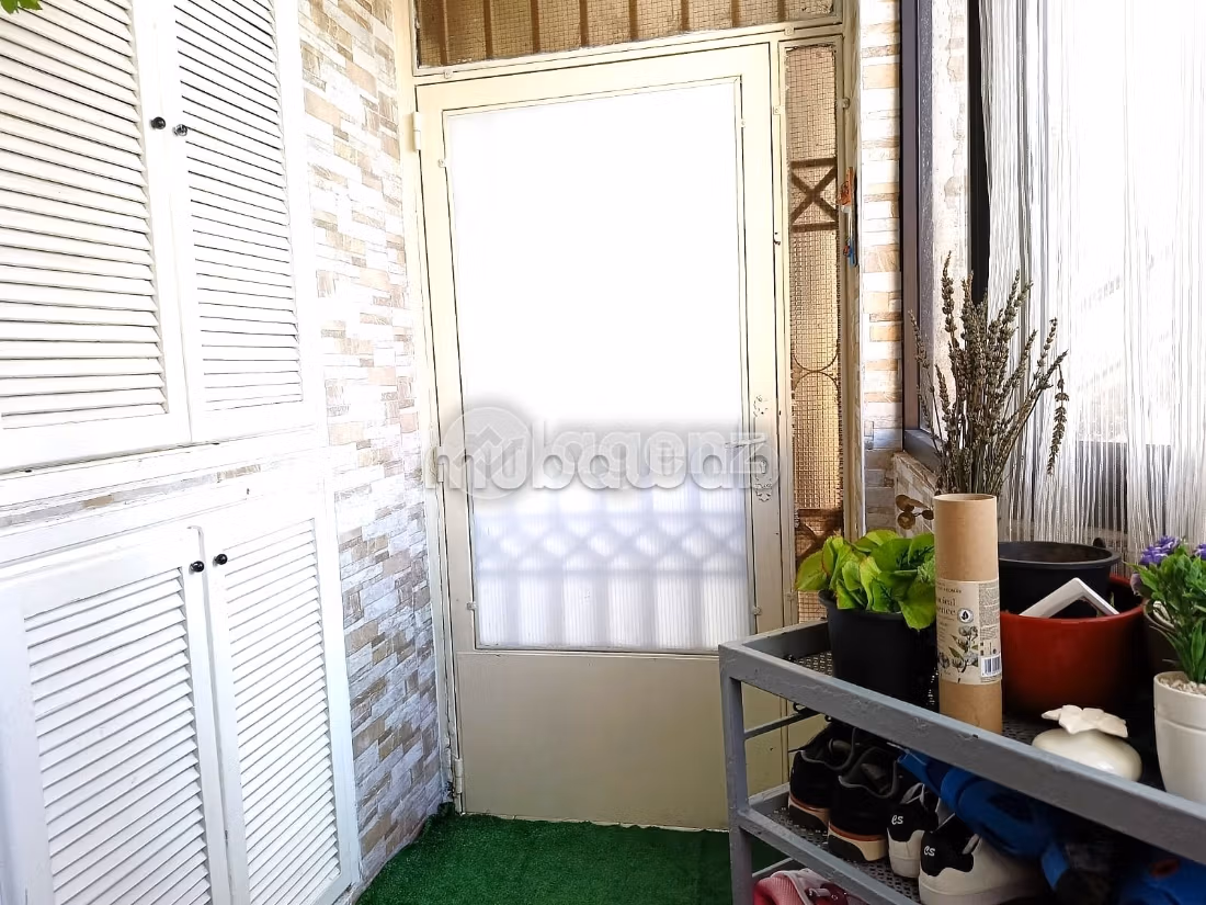 Vendita appartamento a Ain Borja. 2 camere da letto. Ammobiliato