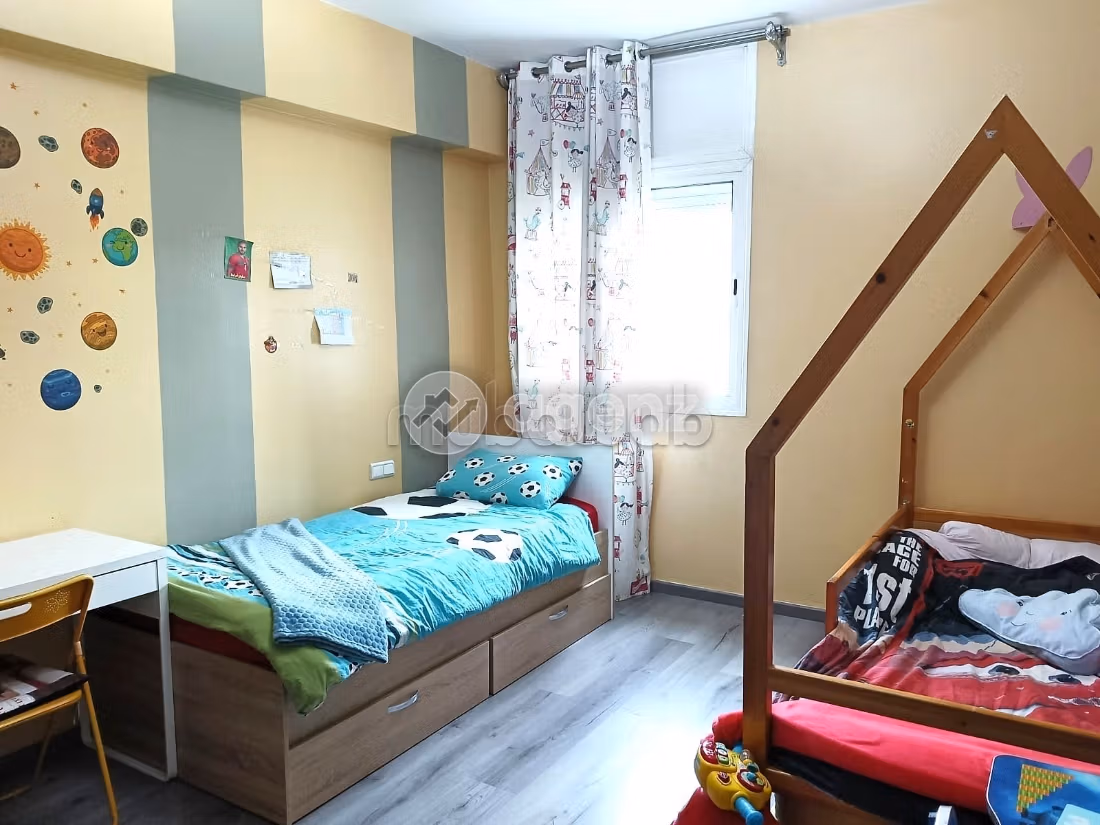 Vendita appartamento a Ain Borja. 2 camere da letto. Ammobiliato