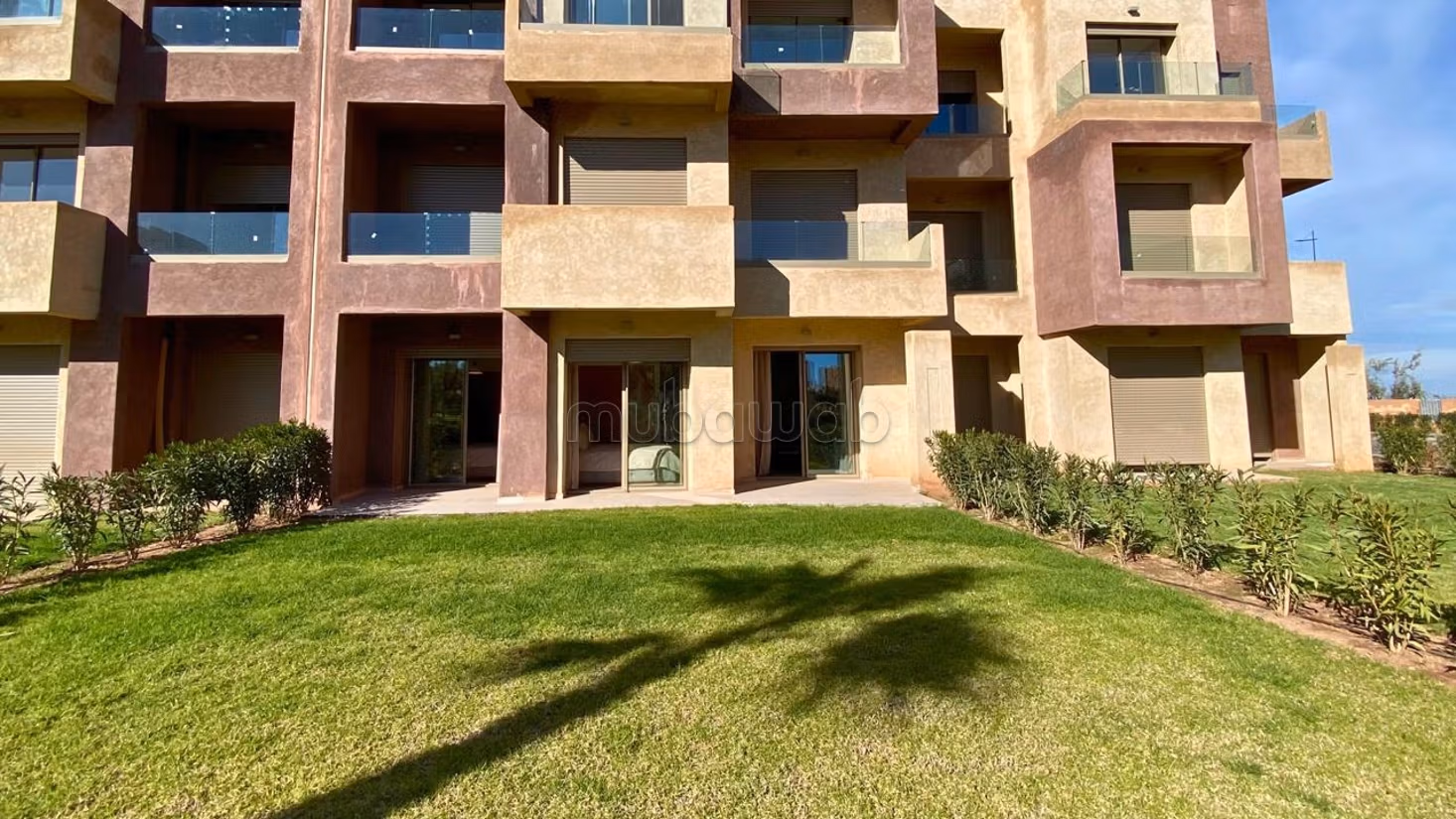 Bellissimo appartamento in affitto a Route de Tahanaout. 2 camere da letto. Arredato