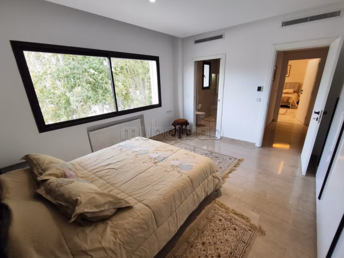 A vendre un triplex avec quatre suites à la soukra