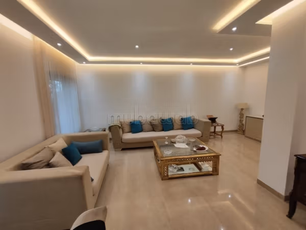 A vendre un triplex avec quatre suites à la soukra
