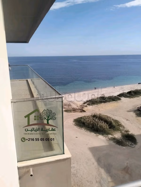 Vendita di uno splendido appartamento. Superficie di 102 m². Antenna parabolica e porta blindata
