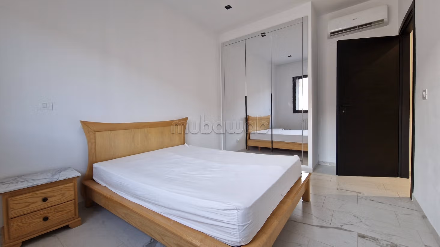 Bellissimo appartamento in affitto a Chotrana 1.1 bella camera da letto. Ammobiliato