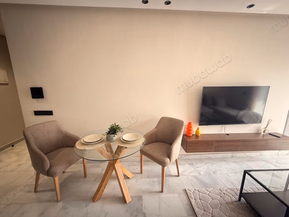 Superbe studio meublé avec beaucoup de goût