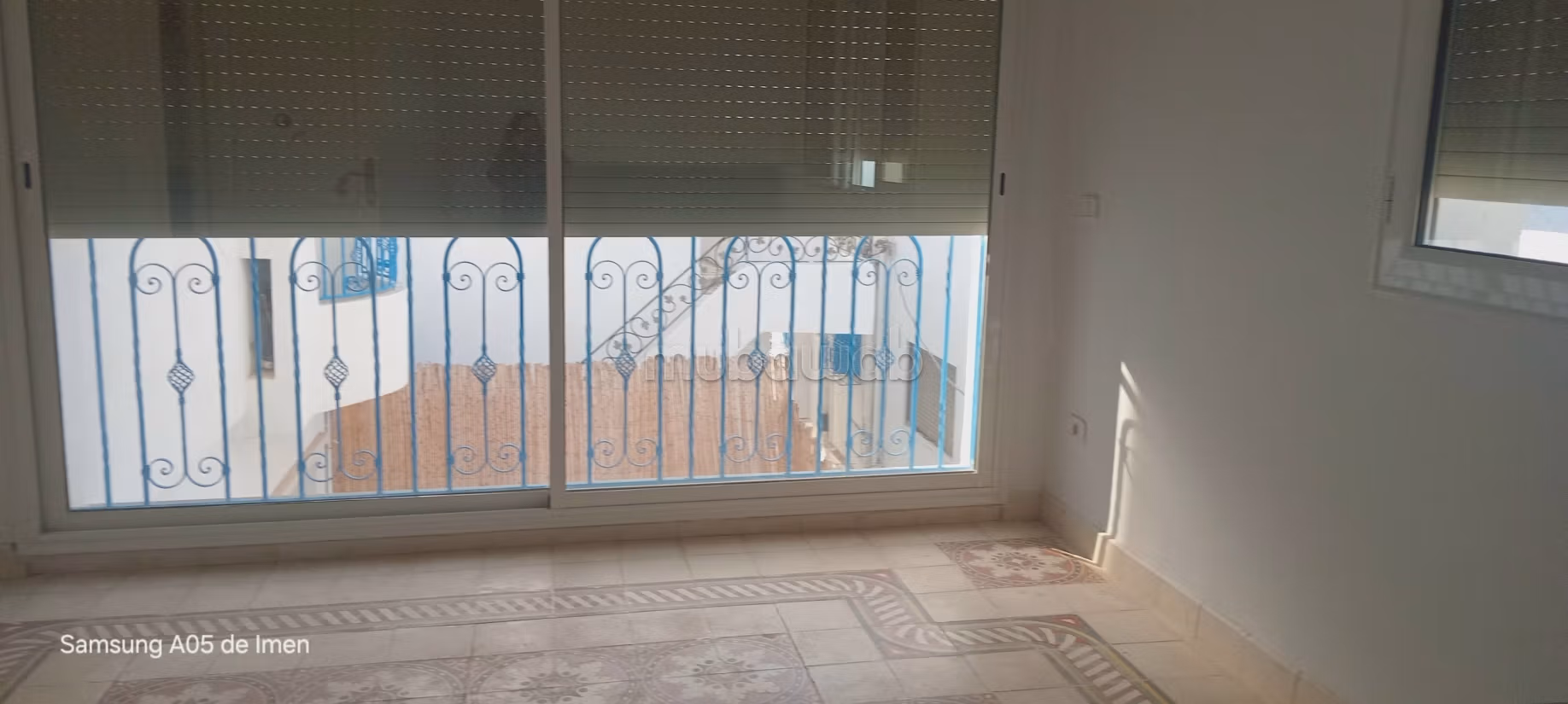 Triplex à sidi bou said à vendre