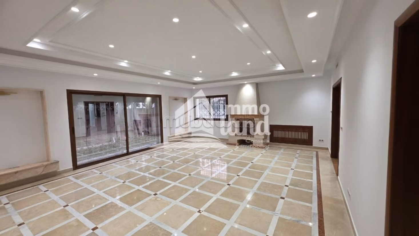 Une villa avec piscine aux jardins d’el menzah 2