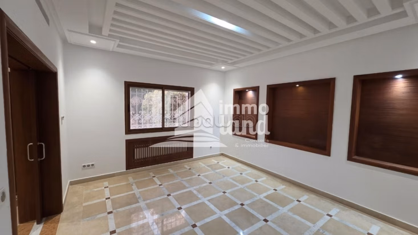 Une villa avec piscine aux jardins d’el menzah 2