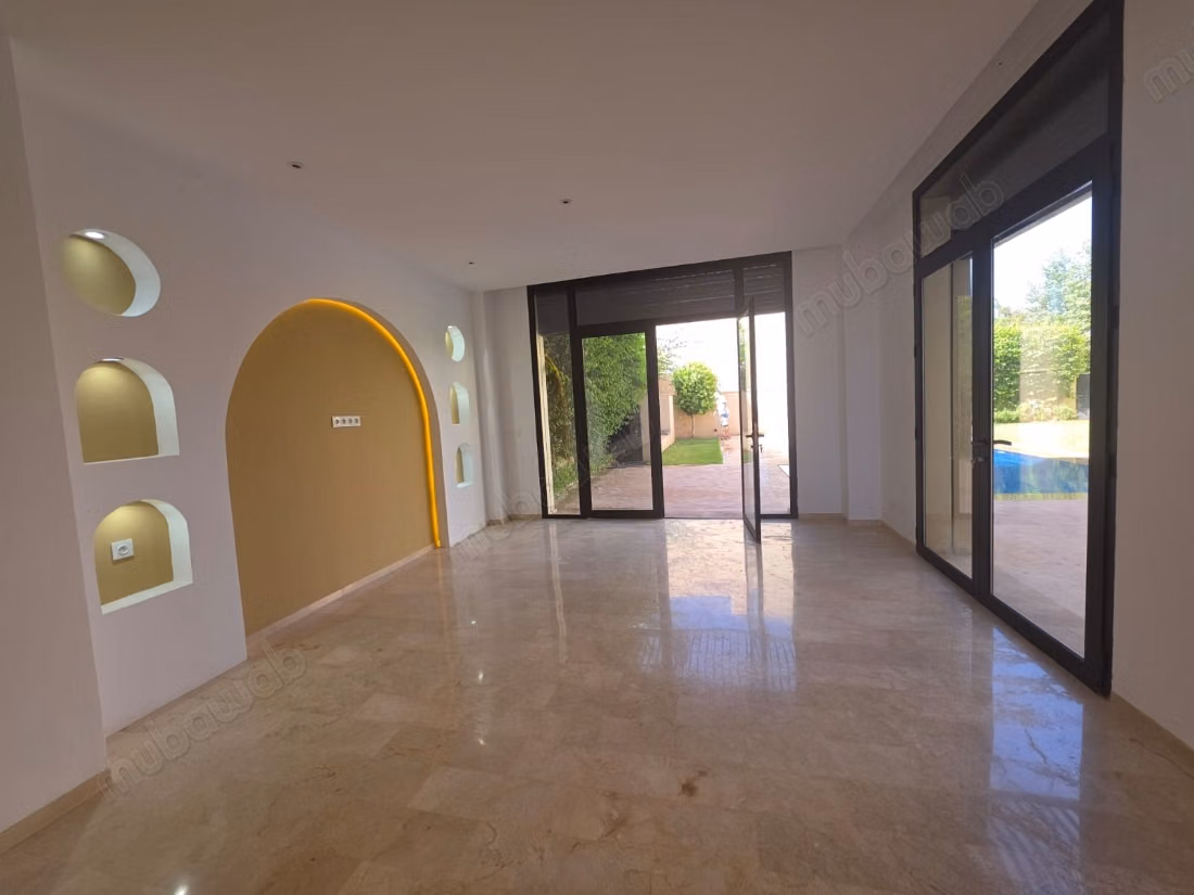 Villa de standing à louer à Amelkis – 700 m²
