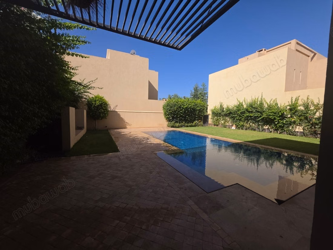 Villa de standing à louer à Amelkis – 700 m²