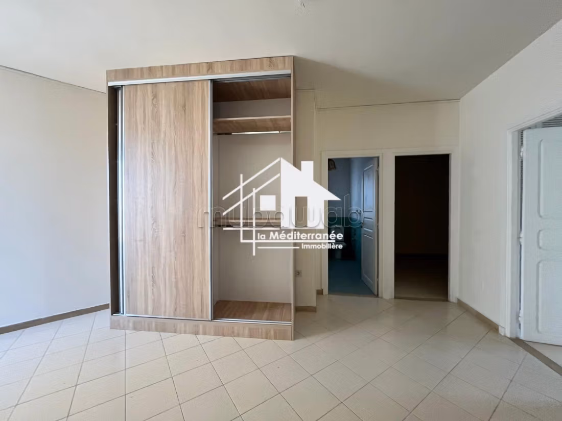 A louer un duplex s3 à la Marsa