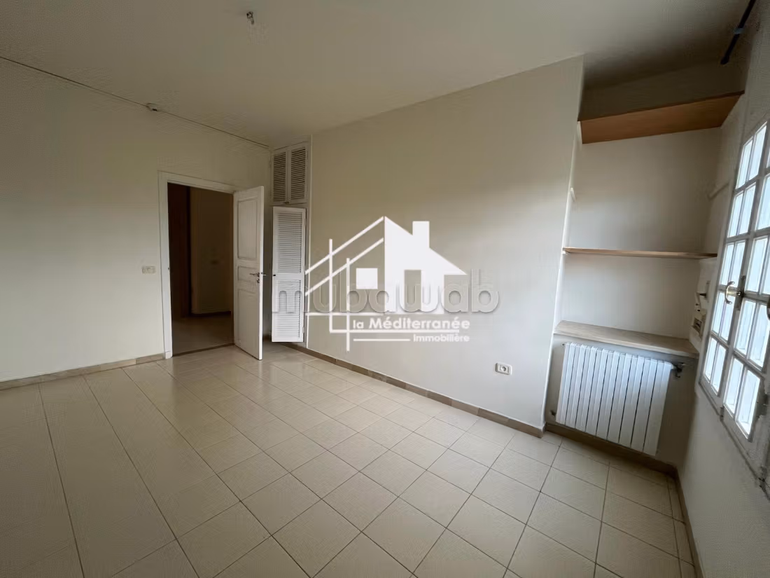 A louer un duplex s3 à la Marsa