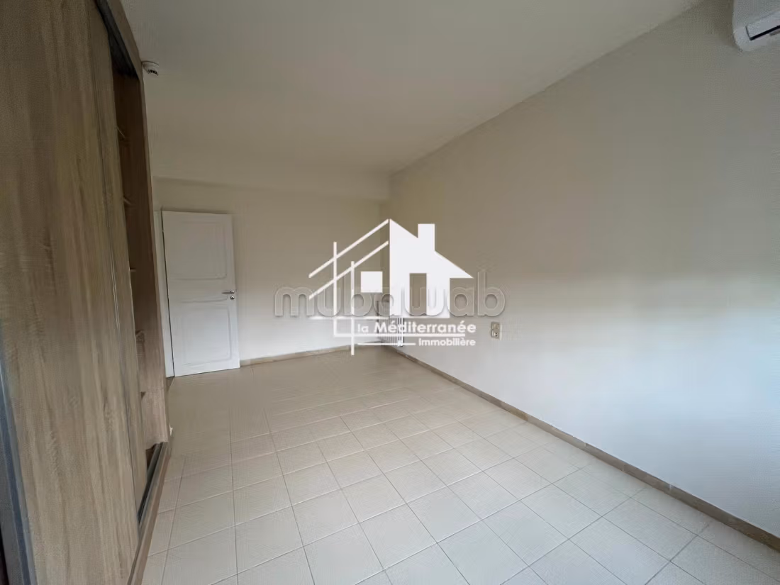 A louer un duplex s3 à la Marsa
