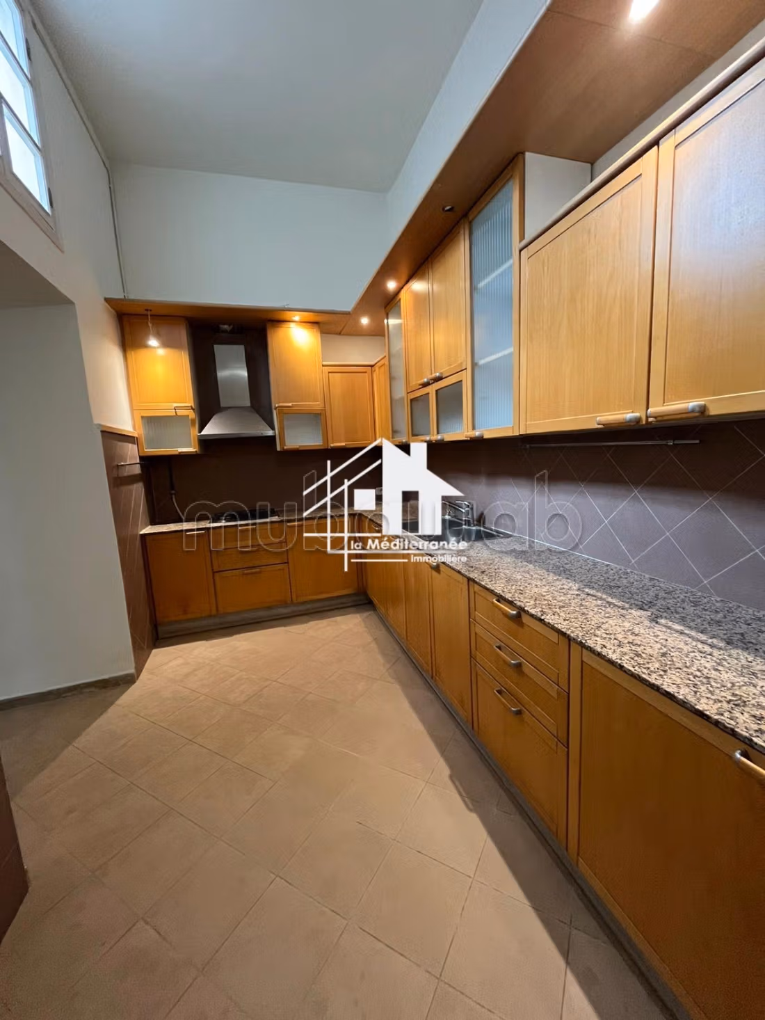 A louer un duplex s3 à la Marsa